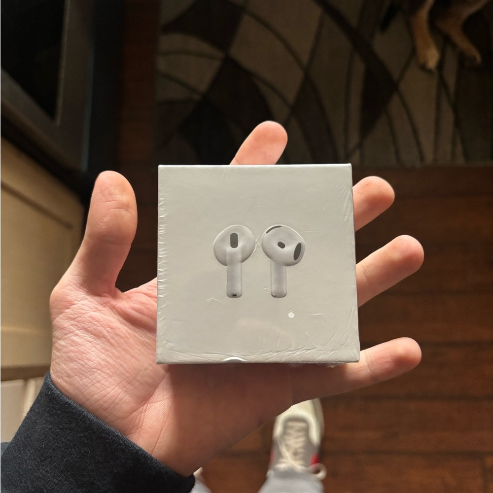 Apple AirPods 4 Boxed Set